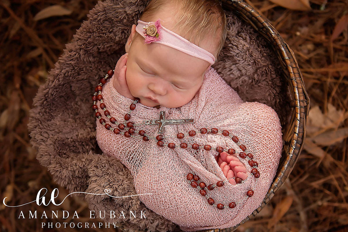 NEWBORN PHOTOGRAPHERS IN WATERSOUND FLORIDA