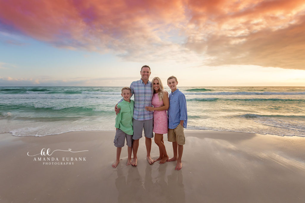 Sherbet-toned sunset horizon during the Bartlett family beach session